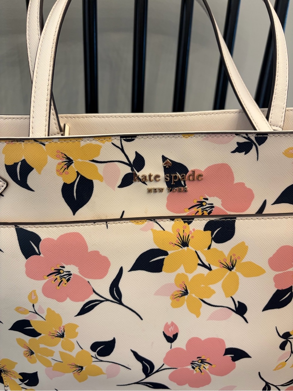 Kate Spade Cameron Grand Flora Pocket Tote – Floral – Excellent Condition